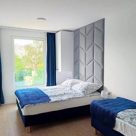 Blue Bay Apartment กดัญสก์ ภายนอก รูปภาพ